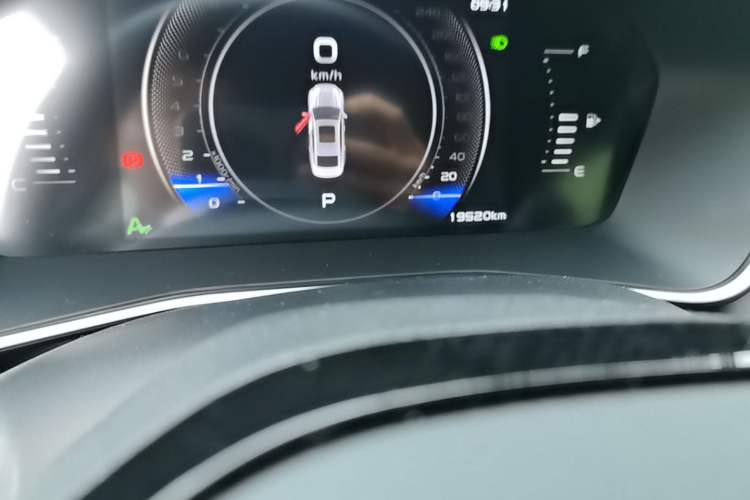 Used Geely Auto Preface 2023 1.5TD Fuyao Version Odometer Close Up