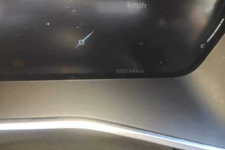 Used Geely Auto Preface 2023 1.5TD Kunlun Edition Odometer Close Up
