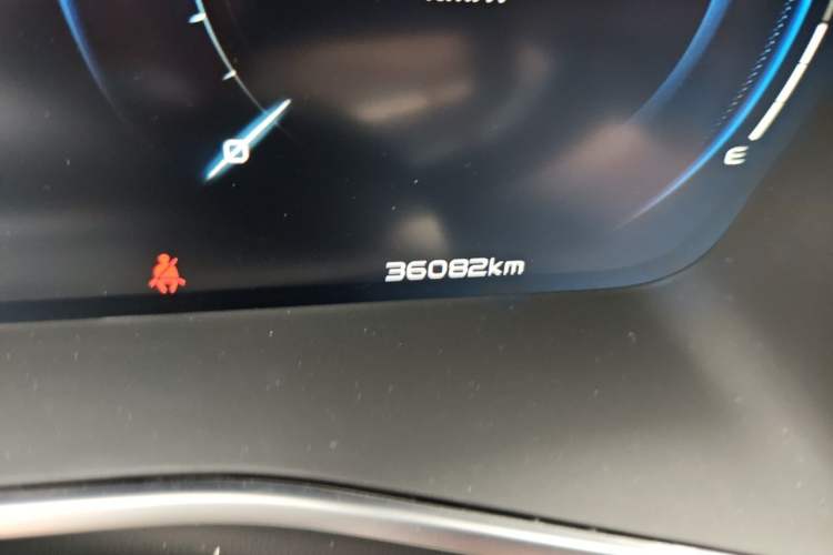 Used Geely Auto Preface 2023 1.5TD Kunlun Edition Odometer Close Up