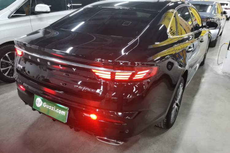 Used Geely Auto Preface 2023 2.0TD Prestige Version Rear Right 45 Deg
