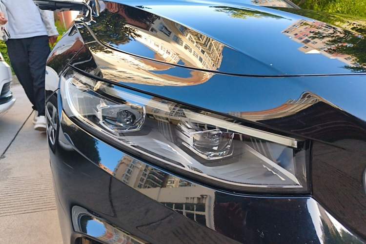 Used Geely Auto Preface 2023 2.0TD Prestige Version Right Front Headlight