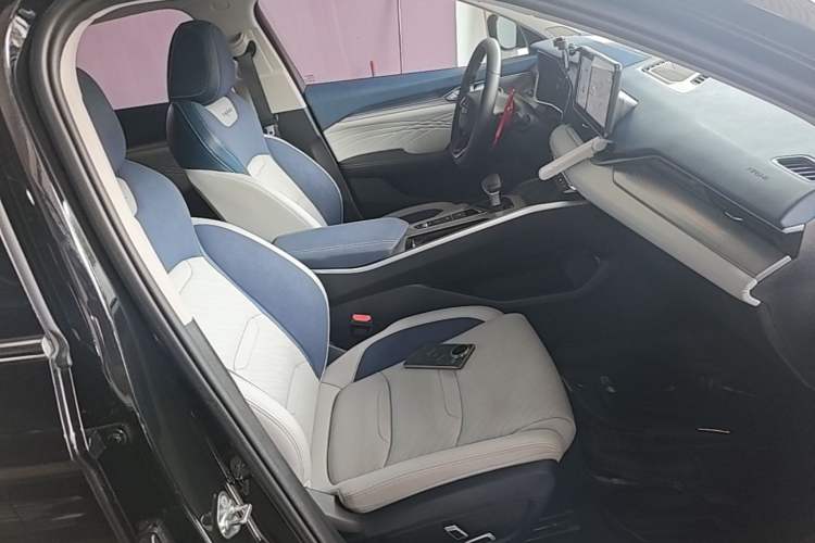 Used Geely Auto Preface 2023 2.0TD Prestige Version Right Front Seat