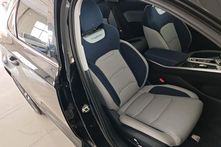 Used Geely Auto Preface 2023 2.0TD Prestige Version Right Front Seat