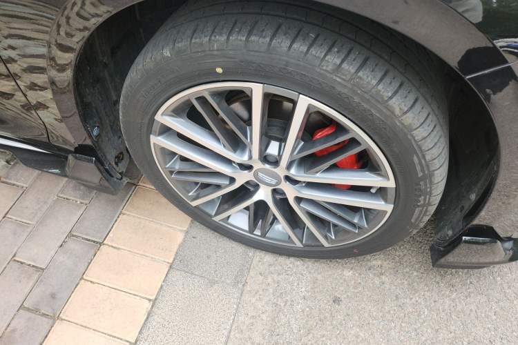 Used Geely Auto Preface 2023 1.5TD Kunlun Edition Right Front Wheel Hub