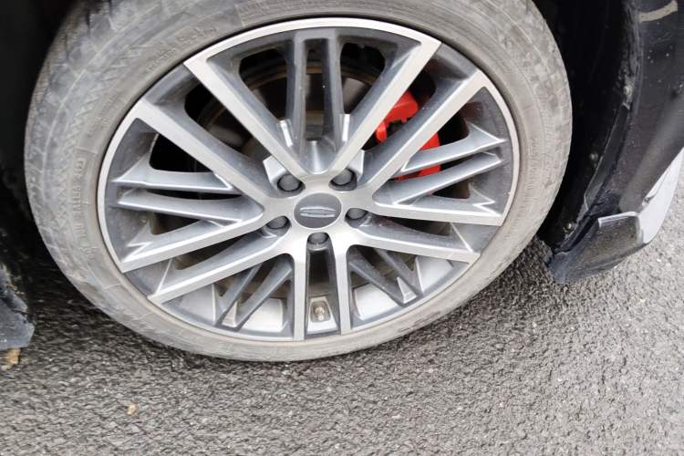 Used Geely Auto Preface 2023 1.5TD Kunlun Edition Right Front Wheel Hub