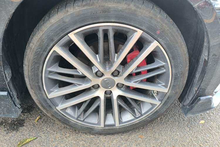 Used Geely Auto Preface 2023 1.5TD Fuyao Version Right Front Wheel Hub