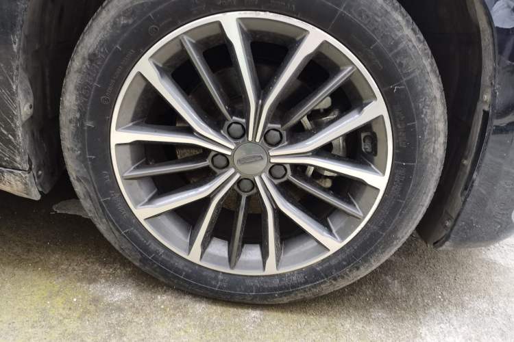 Used Geely Auto Preface 2023 2.0TD Luxury Version Right Front Wheel Hub
