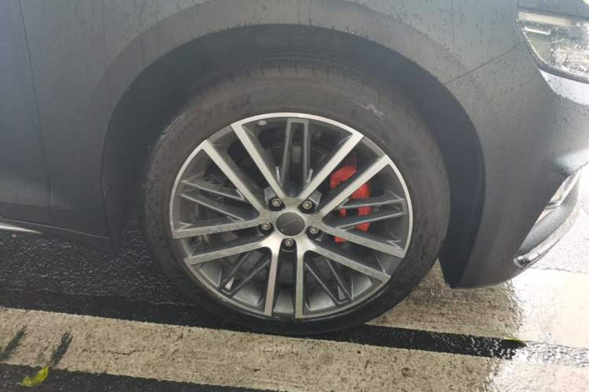 Used Geely Auto Preface 2023 2.0TD Prestige Version Right Front Wheel Hub
