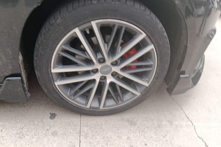 Used Geely Auto Preface 2023 1.5TD Kunlun Edition Right Front Wheel Hub