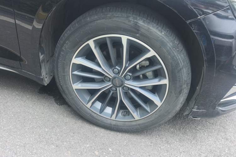 Used Geely Auto Preface 2023 2.0TD Luxury Version Right Front Wheel Hub