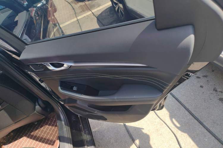 Used Geely Auto Preface 2023 1.5TD Fuyao Version Right Rear Door Interior