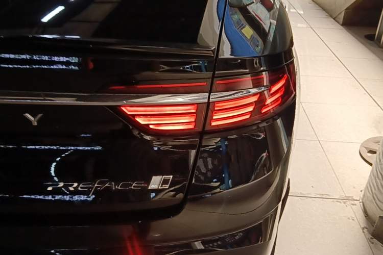Used Geely Auto Preface 2023 1.5TD Kunlun Edition Right Rear Taillight