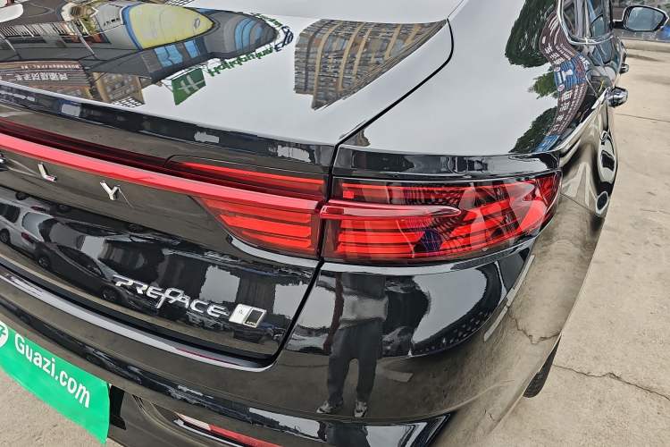Used Geely Auto Preface 2023 2.0TD Prestige Version Right Rear Taillight