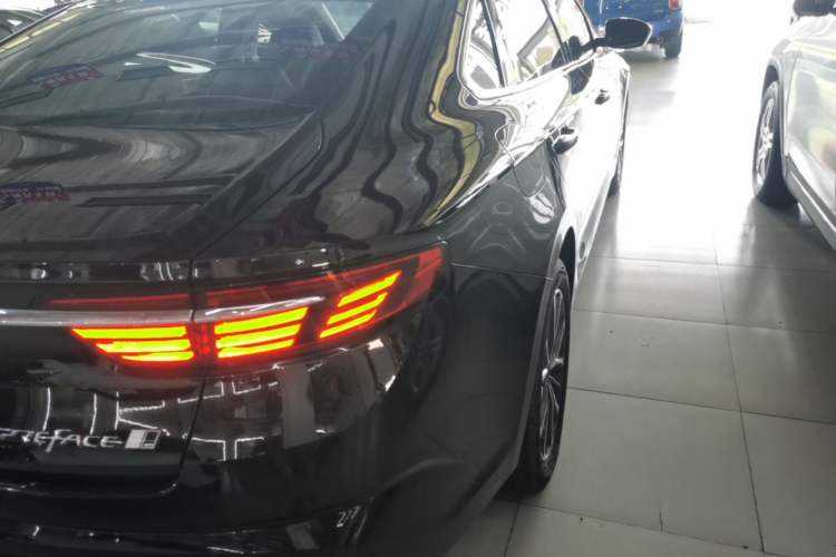 Used Geely Auto Preface 2023 2.0TD Luxury Version Right Rear Taillight