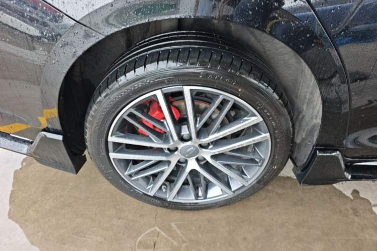 Used Geely Auto Preface 2023 1.5TD Kunlun Edition Right Rear Wheel Hub