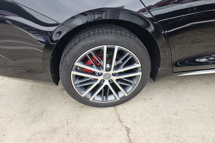 Used Geely Auto Preface 2023 2.0TD Prestige Version Right Rear Wheel Hub