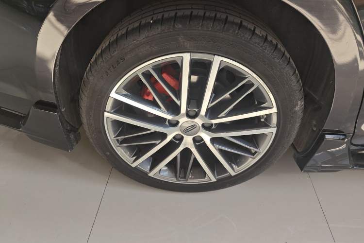 Used Geely Auto Preface 2023 1.5TD Kunlun Edition Right Rear Wheel Hub