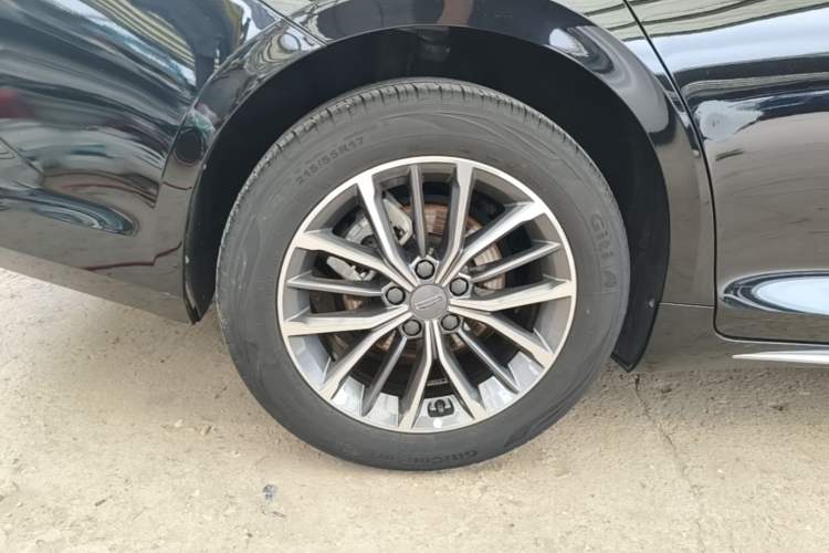 Used Geely Auto Preface 2023 2.0TD Luxury Version Right Rear Wheel Hub