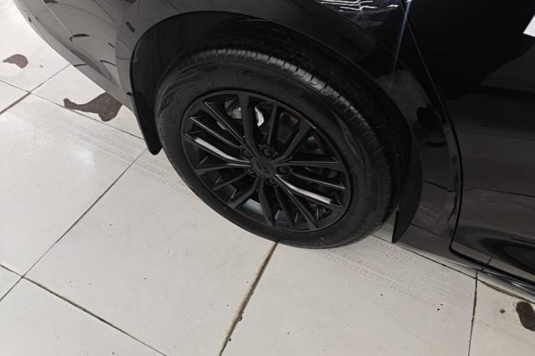 Used Geely Auto Preface 2023 1.5TD Fuyao Version Right Rear Wheel Hub