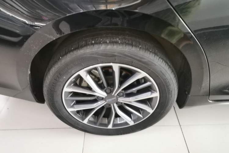 Used Geely Auto Preface 2023 2.0TD Luxury Version Right Rear Wheel Hub
