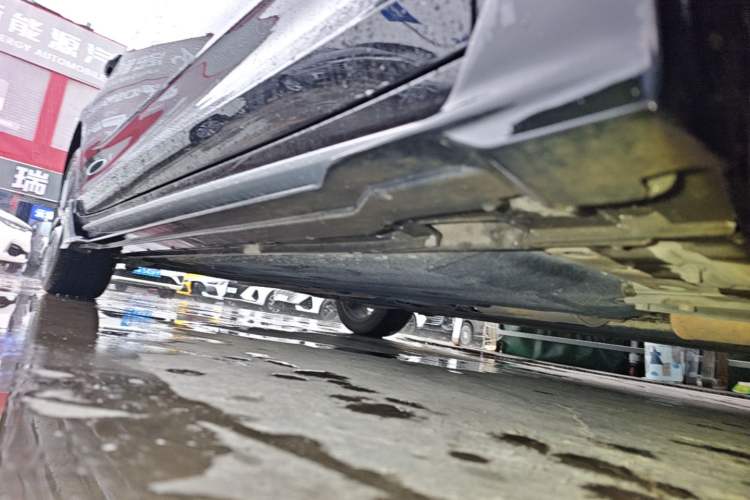 Used Geely Auto Preface 2023 1.5TD Kunlun Edition Right Side Sill