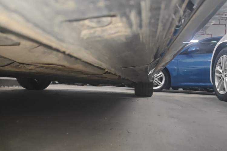 Used Geely Auto Preface 2023 2.0TD Prestige Version Right Side Sill