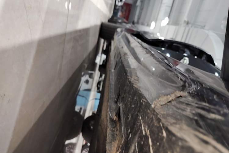 Used Geely Auto Preface 2023 1.5TD Fuyao Version Right Side Sill