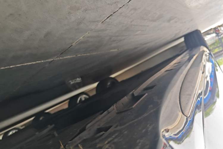 Used Geely Auto Preface 2023 2.0TD Prestige Version Right Side Sill