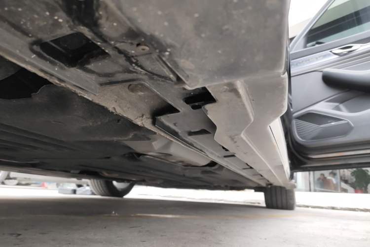 Used Geely Auto Preface 2023 1.5TD Kunlun Edition Right Side Sill