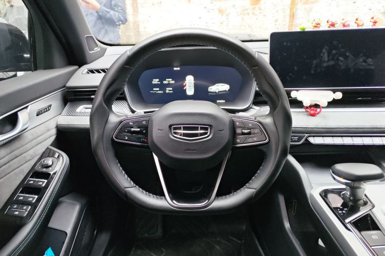 Used Geely Auto Preface 2023 2.0TD "Only This Verdant Green" Edition Steering Wheel