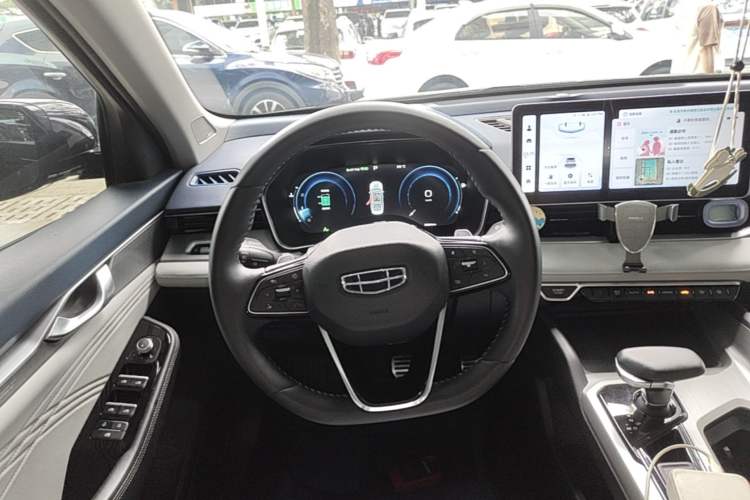 Used Geely Auto Preface 2023 2.0TD Prestige Version Steering Wheel