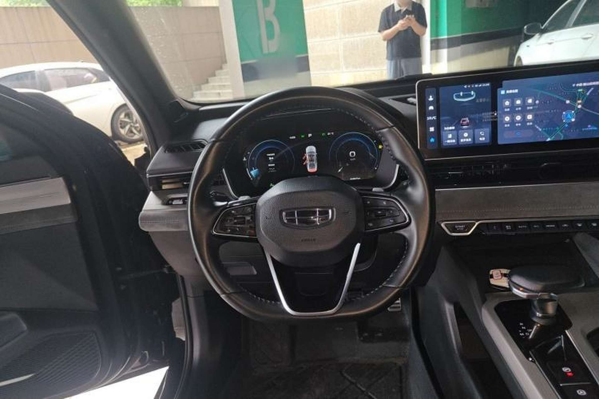 Used Geely Auto Preface 2023 2.0TD "Only This Verdant Green" Edition Steering Wheel