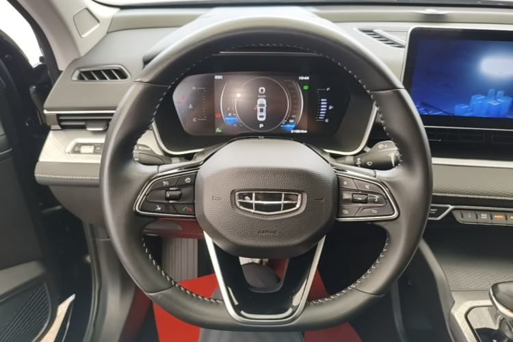 Used Geely Auto Preface 2023 2.0TD Luxury Version Steering Wheel