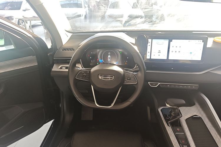 Used Geely Auto Preface 2023 2.0TD Luxury Version Steering Wheel
