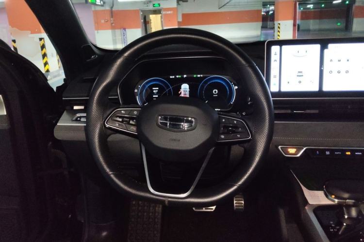 Used Geely Auto Preface 2023 2.0TD "Only This Verdant Green" Edition Steering Wheel