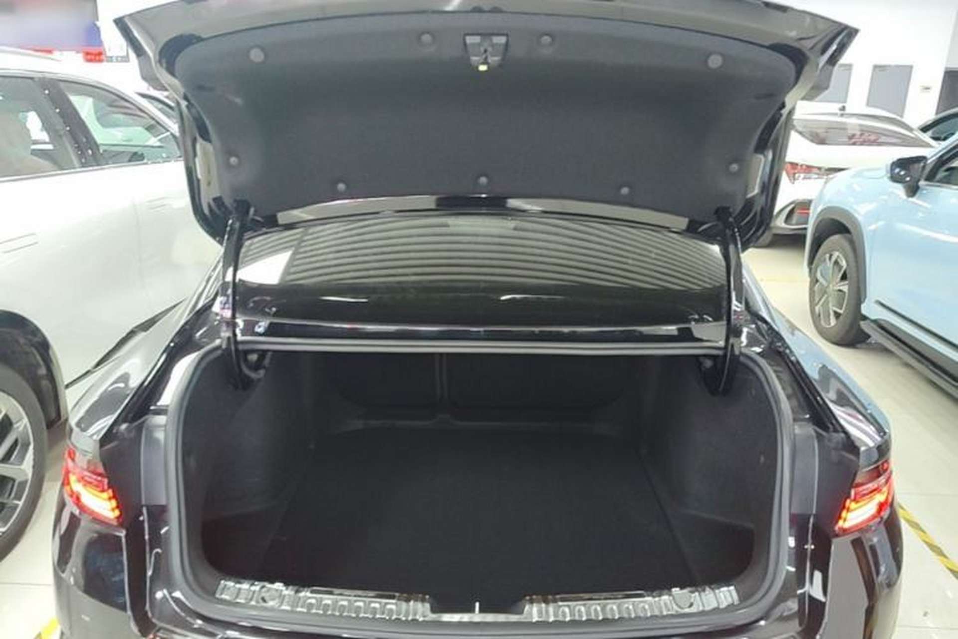 Used Geely Auto Preface 2023 2.0TD Prestige Version Trunk