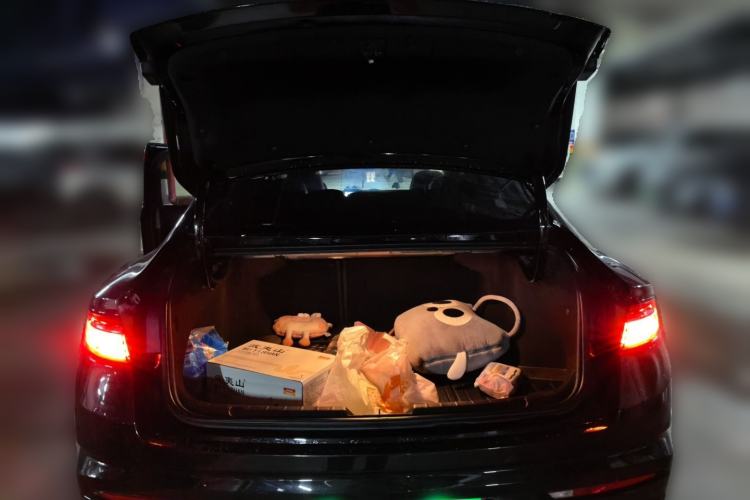 Used Geely Auto Preface 2023 2.0TD Luxury Version Trunk