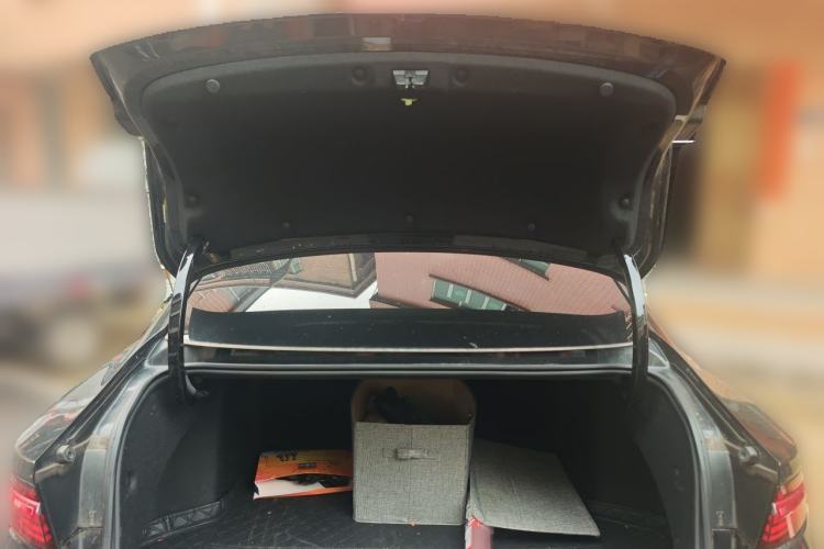 Used Geely Auto Preface 2023 2.0TD "Only This Verdant Green" Edition Trunk