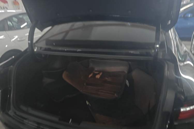 Used Geely Auto Preface 2023 2.0TD Prestige Version Trunk