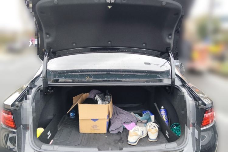 Used Geely Auto Preface 2023 1.5TD Kunlun Edition Trunk