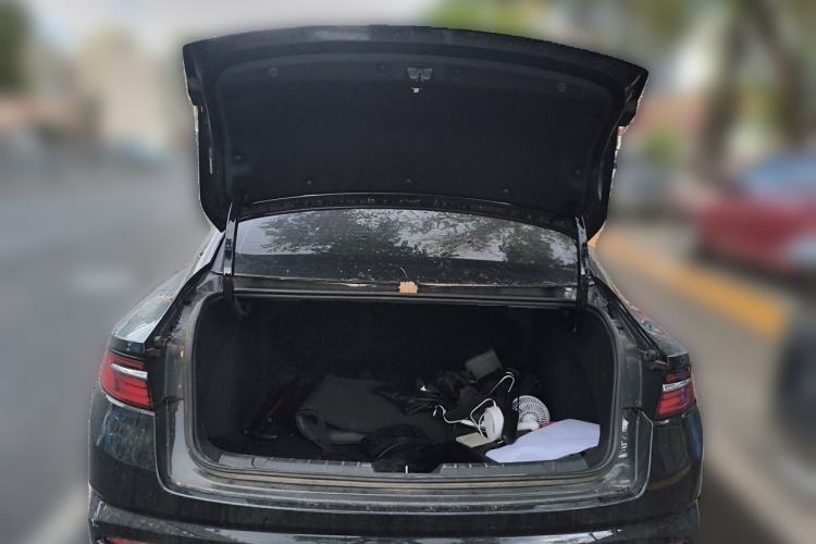 Used Geely Auto Preface 2023 1.5TD Fuyao Version Trunk