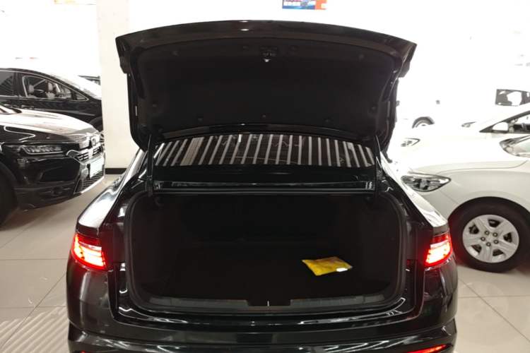 Used Geely Auto Preface 2023 1.5TD Kunlun Edition Trunk