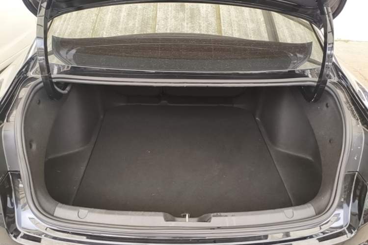 Used Geely Auto Preface 2023 2.0TD Luxury Version Trunk