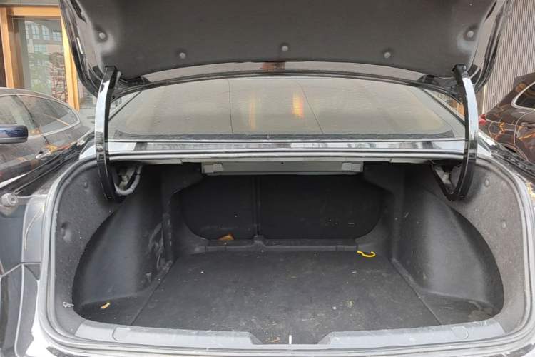 Used Geely Auto Preface 2023 2.0TD Luxury Version Trunk