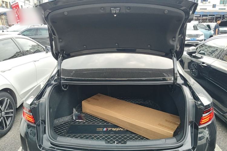 Used Geely Auto Preface 2023 2.0TD Prestige Version Trunk