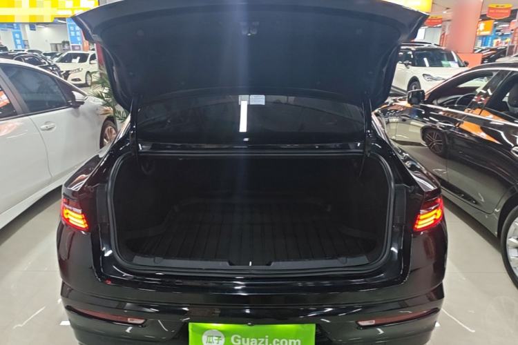 Used Geely Auto Preface 2023 2.0TD Prestige Version Trunk