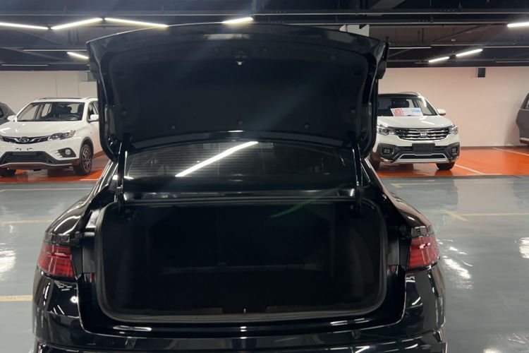Used Geely Auto Preface 2023 1.5TD Kunlun Edition Trunk