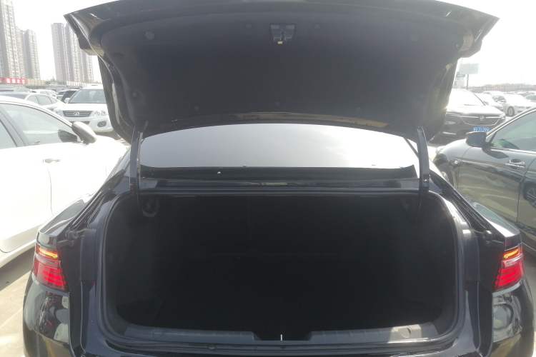Used Geely Auto Preface 2023 2.0TD Prestige Version Trunk