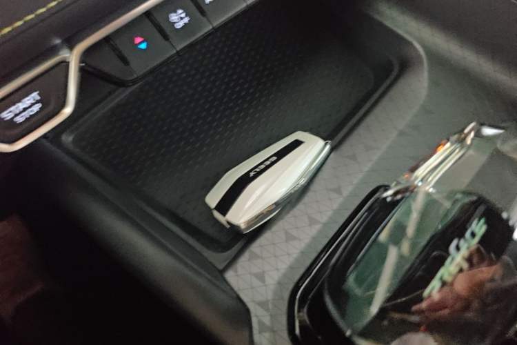 Used Geely Auto Preface 2023 1.5TD Kunlun Edition Vehicle Key