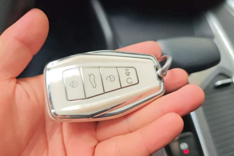 Used Geely Auto Preface 2023 2.0TD Luxury Version Vehicle Key